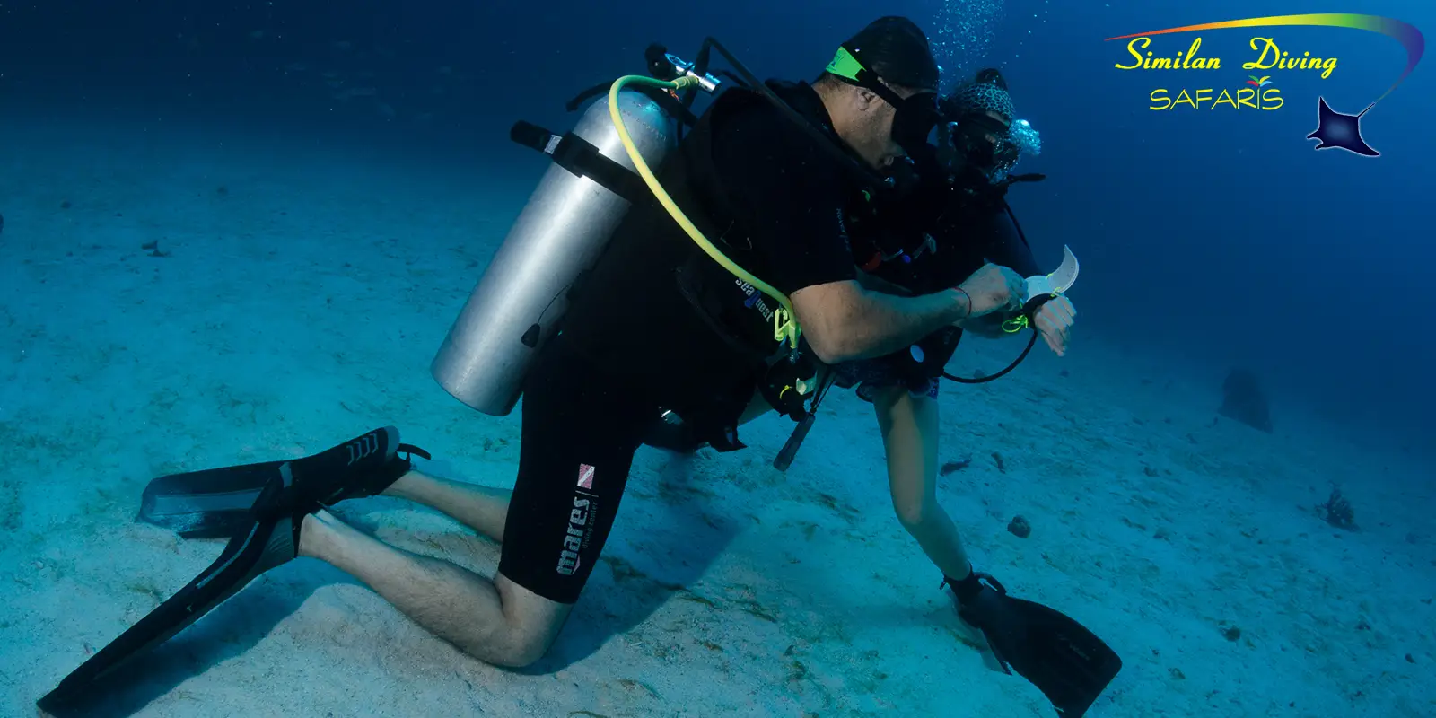 communication on slate underwater
